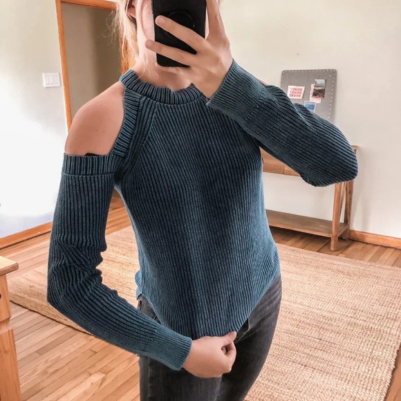 Rag & Bone Navy Cotton Blend Knit Cold Shoulder Navy Crew Neck Sweater FLAWED - Picture 1 of 9